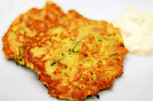 Spicy low-carb frittatas with tuna and zucchini