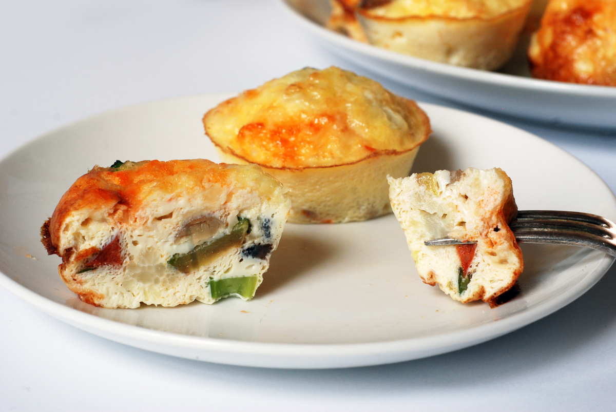 Cheesy mini-omelettes Cheesy mini-omelettes
