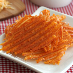 low-carb-cheddar-crisps