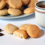 Low-carb almond biscuits - amaretti