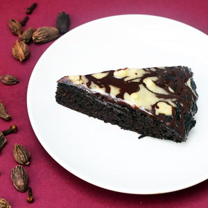 Low-carb chocolate orange cake